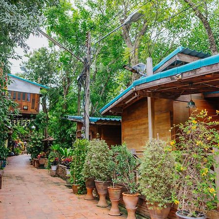 Klong Suan Plue Resort Ayutthaya Bagian luar foto