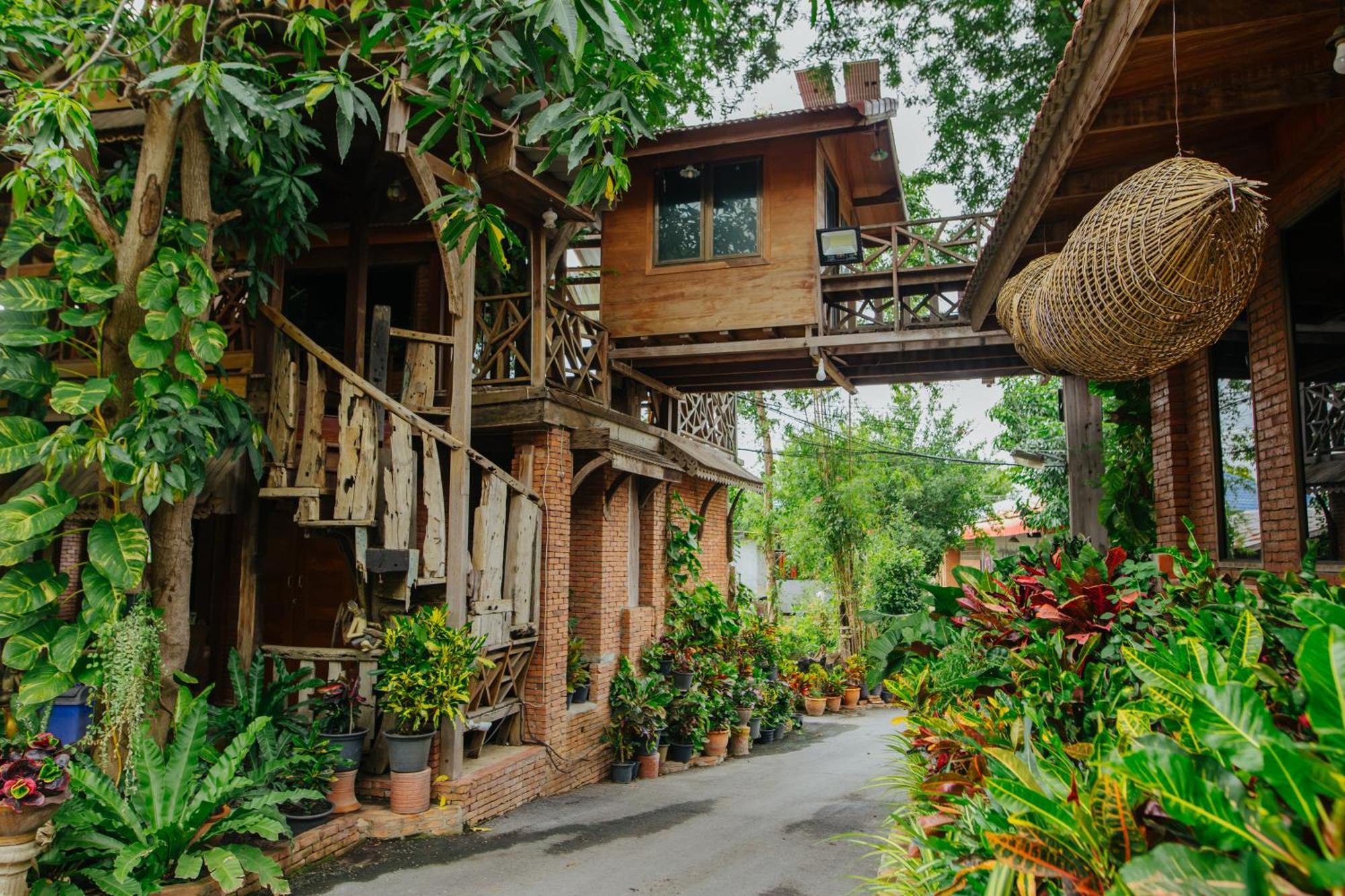 Klong Suan Plue Resort Ayutthaya Bagian luar foto